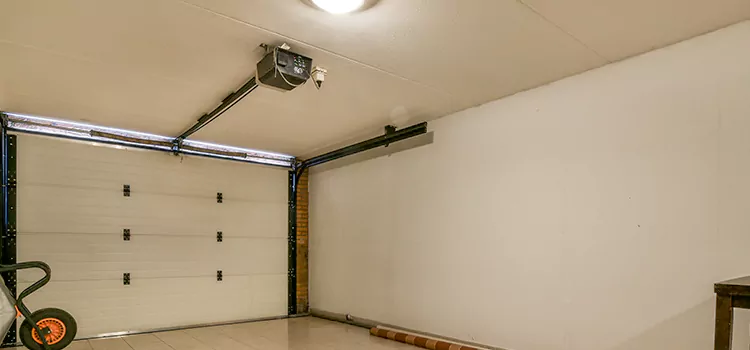 Top-Rated Garage Door Opener Installation in Saint-Raymond, QC